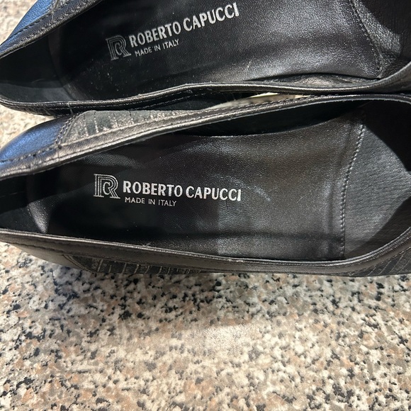 Roberto Capucci - Made in Italy, black leather flats with silver embossing. - Picture 8 of 10